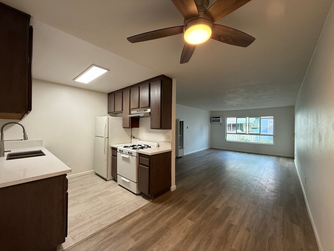 Kitchen & Living Room - 11908 Riverside Dr