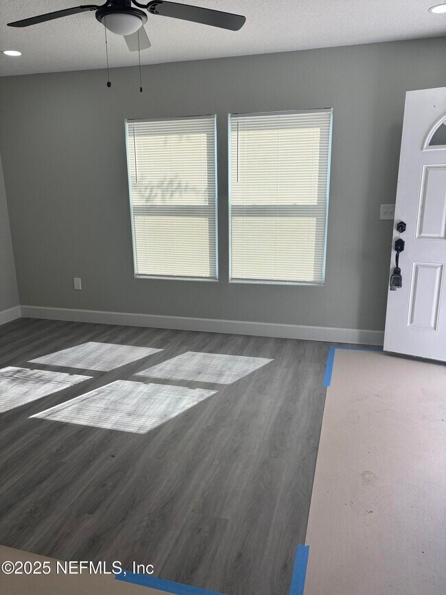 Foto del edificio - 1963 W 4th St