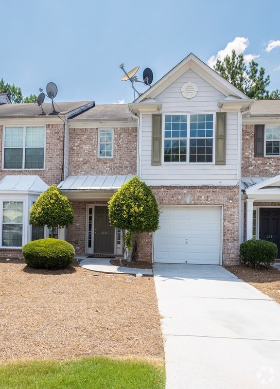 Building Photo - 2833 Parkway Close
