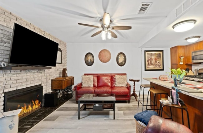 Family Room - 1150 Rue La Chelle Walk