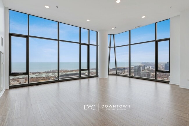 Building Photo - 1330 S Michigan Ave