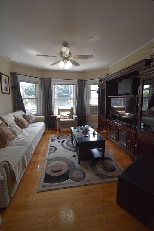 Foto del edificio - 343 Hollis St