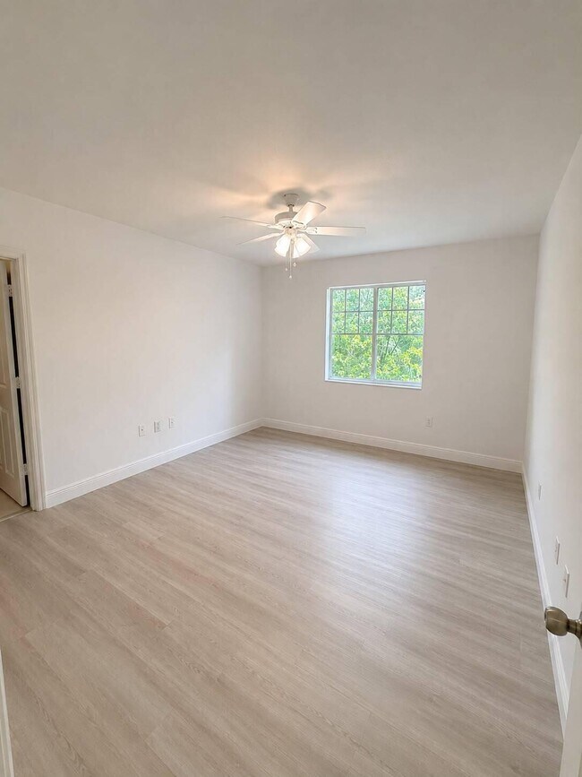 Foto del edificio - 6386 Emerald Dunes Dr