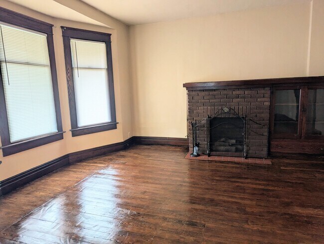 Foto del edificio - 2205 Highland Ave