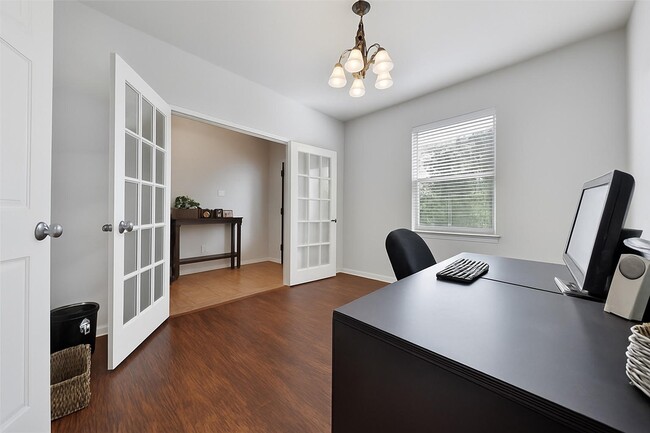 Foto del edificio - 3626 Knights Hollow Ct