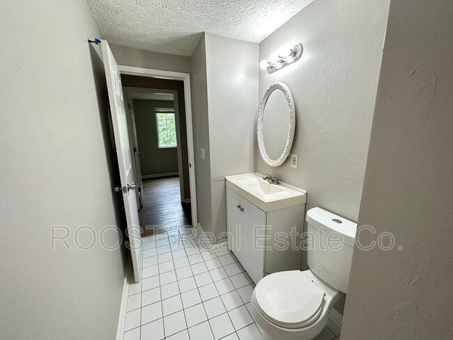 Building Photo - 3044 Arrowsmith Dr
