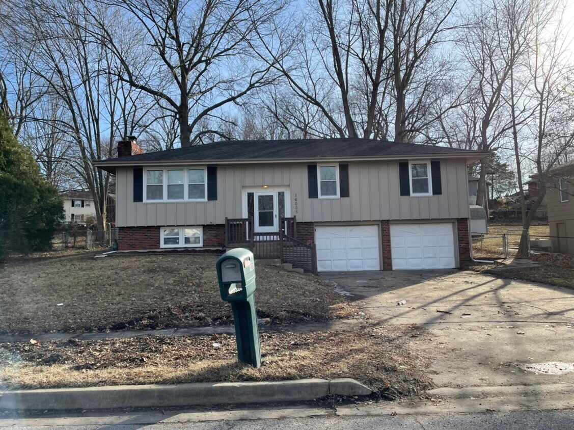 Primary Photo - 16005 East 35th St S