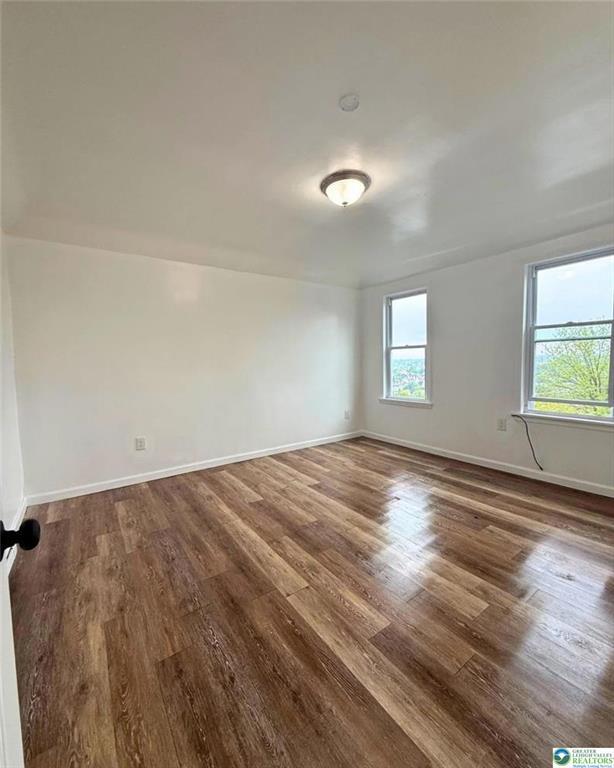 Foto del edificio - 406 W 9th St