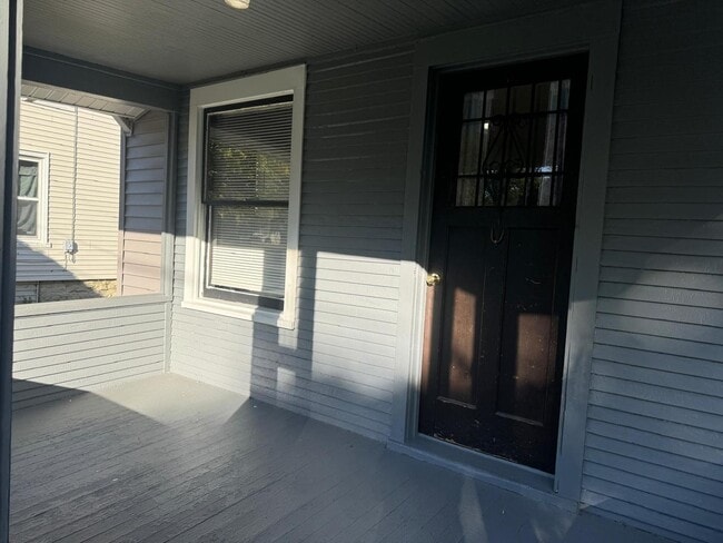 Foto del edificio - 504 Howard Ave