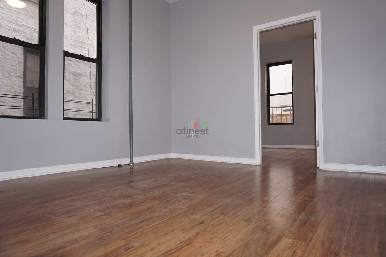 Primary Photo - 7129 5th Ave