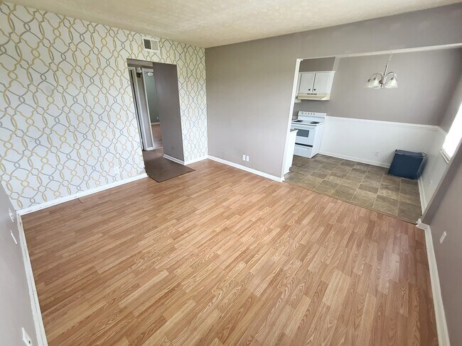 Building Photo - 1519 Steadmantown Ln