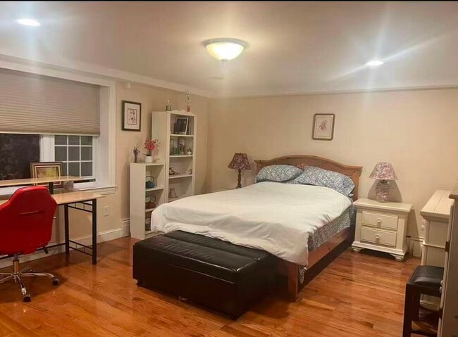 Building Photo - 39 Drabbington Way