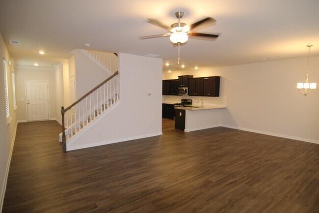 Building Photo - 51 Briarwood Dr W