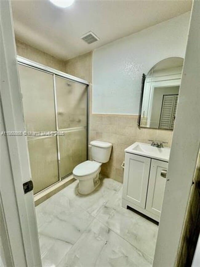 Foto del edificio - 8335 SW 10th Terrace