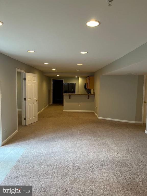Building Photo - 7700 Down Ct