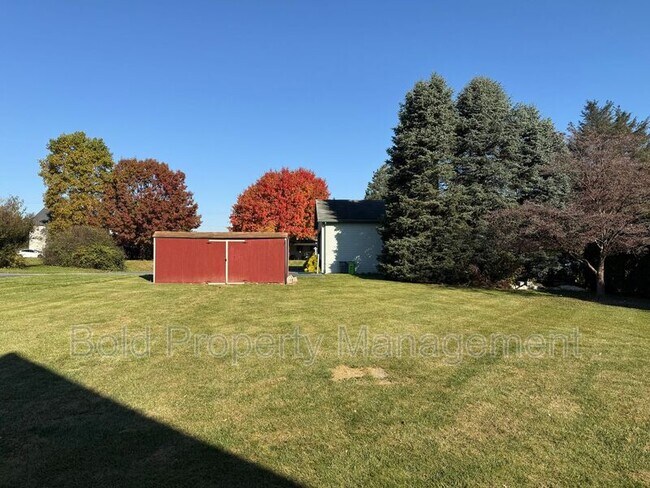 Building Photo - 301 E Carpenter Ave