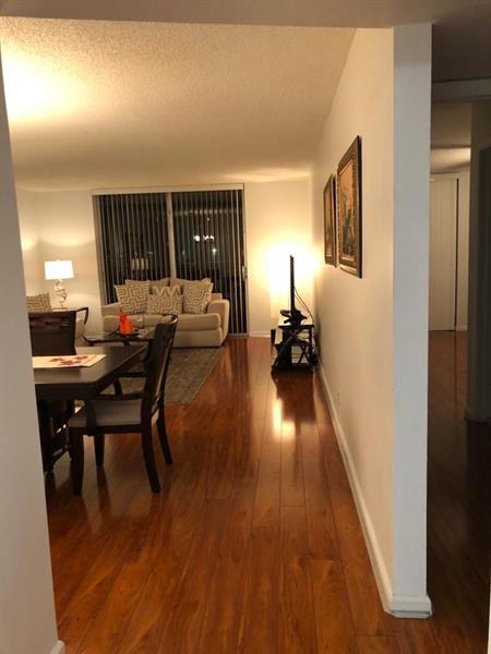 Foto del edificio - 14747 Cumberland Dr
