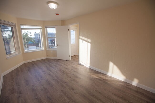 Foto del edificio - 165-167 Miriam St