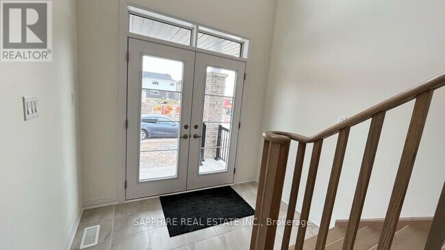 Photo du bâtiment - 86 Canvas Crescent