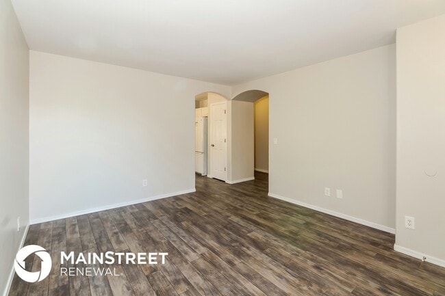 Foto del edificio - 6933 S Creek Run Ave