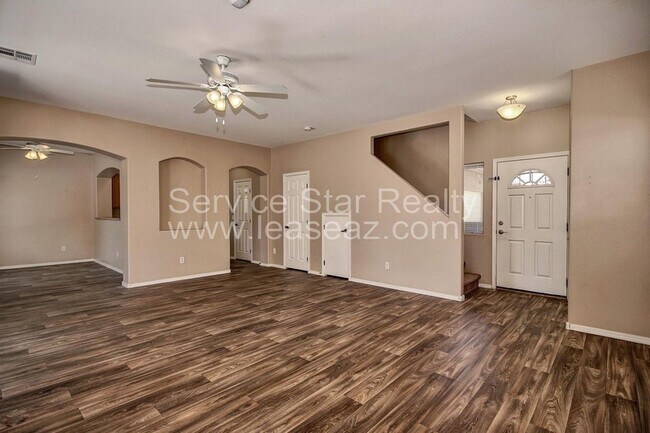 Foto del edificio - 6611 W Desert Hills Dr