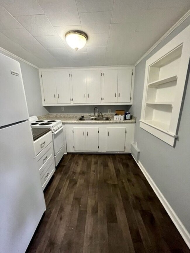 Foto del edificio - Adorable 1 Bedroom 1 Bath House