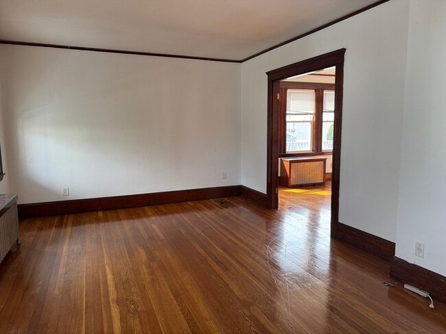 Building Photo - 17 2nd St