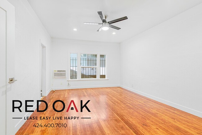 Building Photo - 1818 Whitley Ave