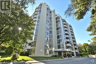 Building Photo - 1237-1237 North Shore Blvd E