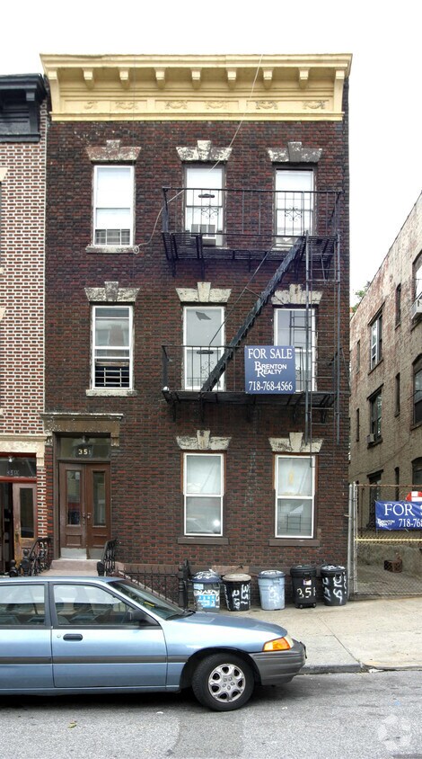 Building Photo - 351 21st St