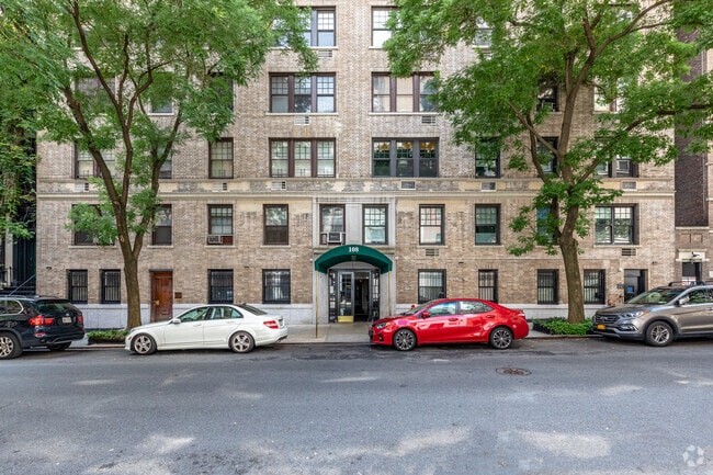 Building Photo - 108 E 82nd St