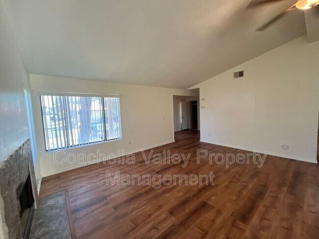 Foto del edificio - 40641 Schafer Pl