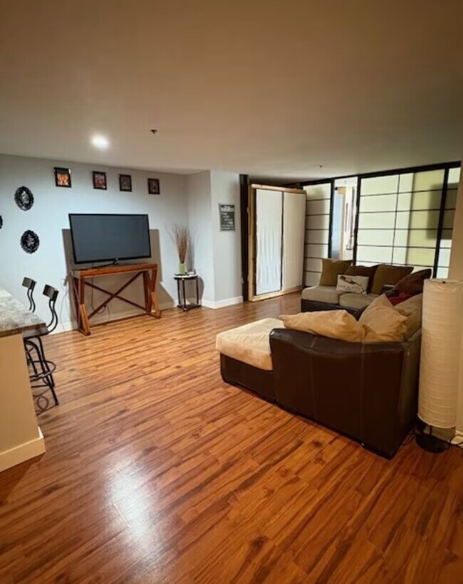 IMG_1302 - 44 W Broadway