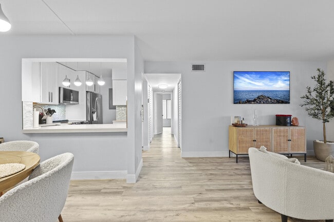 Foto del edificio - 629 Sea Pine Way