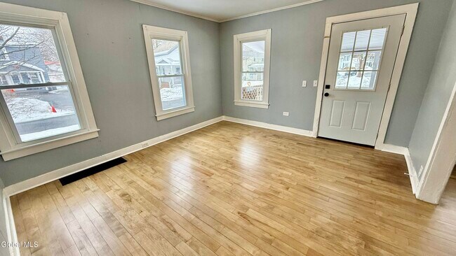 Foto del edificio - 173 Bay St