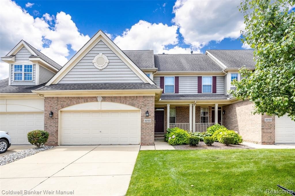 32921 Brookside Cir, Livonia, MI 48152 Condo for Rent in Livonia, MI