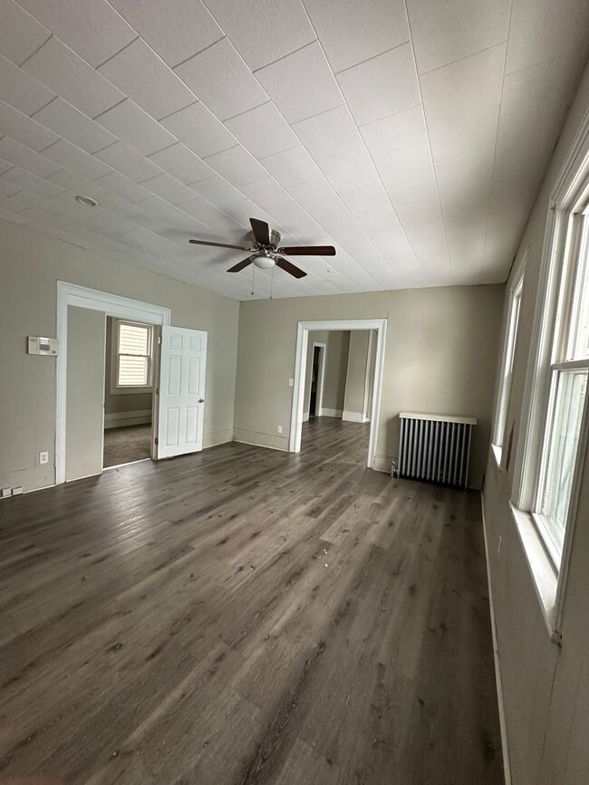 Foto del edificio - 1308-1310 Buhrer Avenue