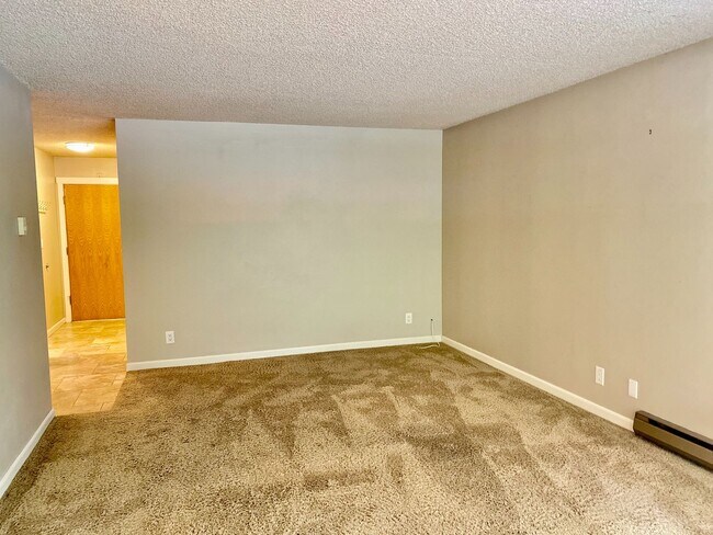 Foto del edificio - Bellevue Way Condo!!!!