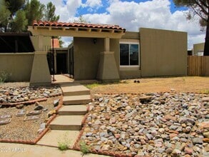 Building Photo - 4416 Plaza Vista