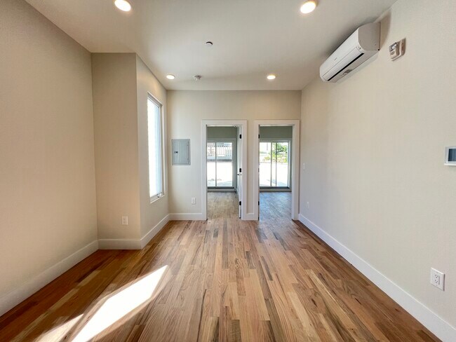 Fotografía del edificio - 46 Van Reipen Ave