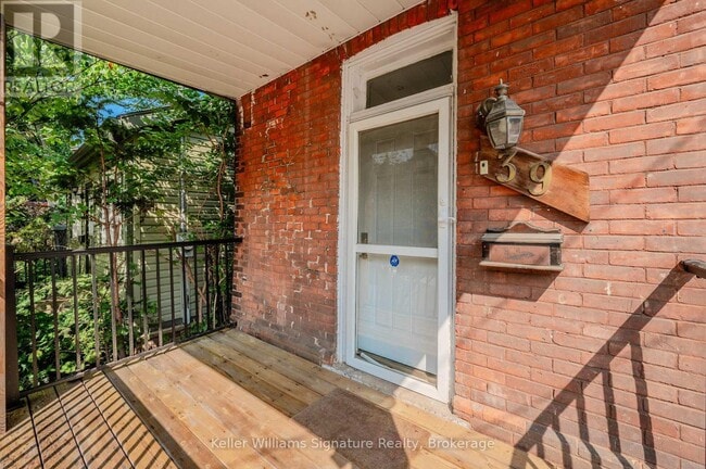 Building Photo - 39 Alanson St