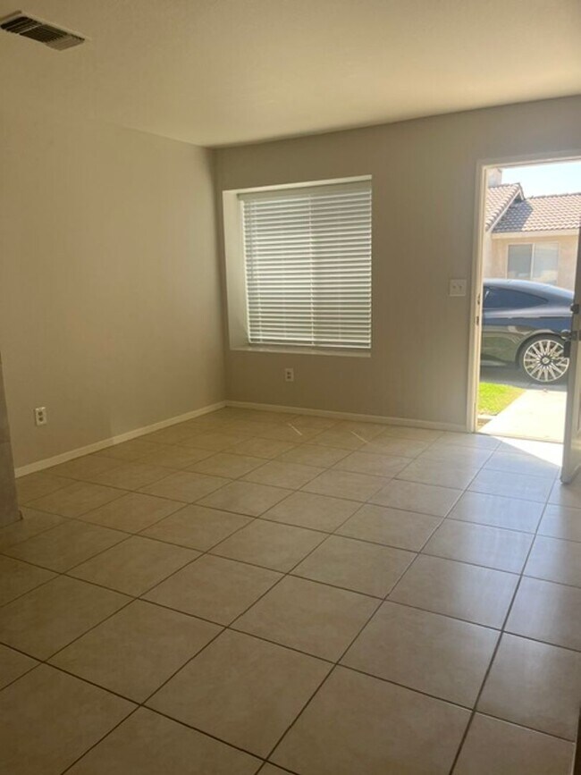 Foto del edificio - 3106 Brookside Dr