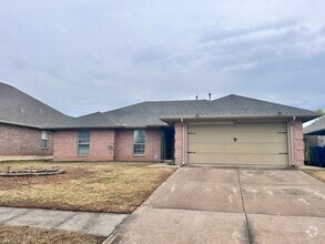 Building Photo - 1128 SW 128th St