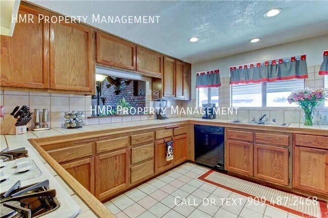 Foto del edificio - Ranch style house with a Pool in Corona! M...