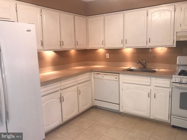 Building Photo - 109 Mandon Ct