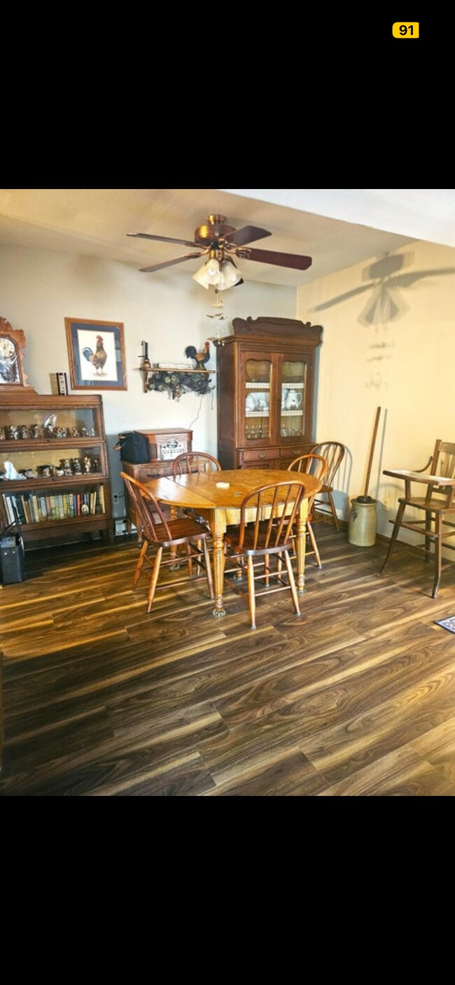 Foto del edificio - 8305 N 107th St