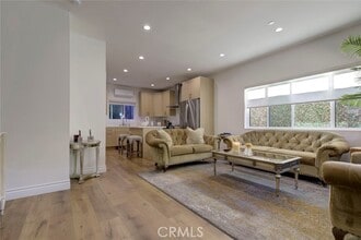 Building Photo - 5206 Goodland Ave