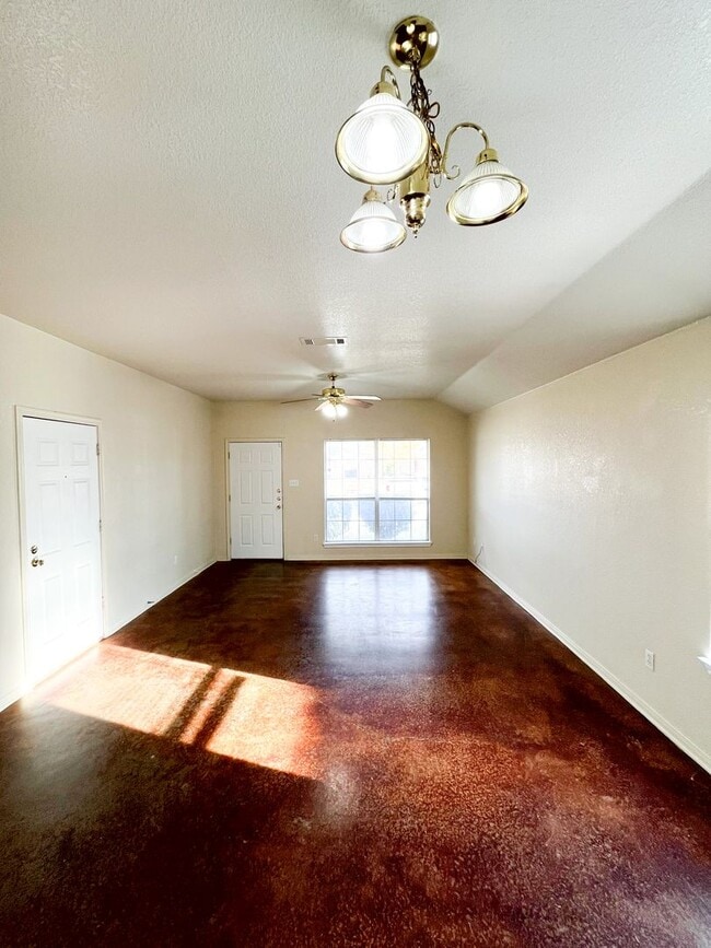 Foto del edificio - 1913 Charleston Ct