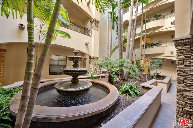 Foto del edificio - 12026 Hoffman St