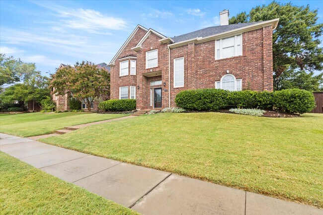Building Photo - 8813 High Meadows Dr